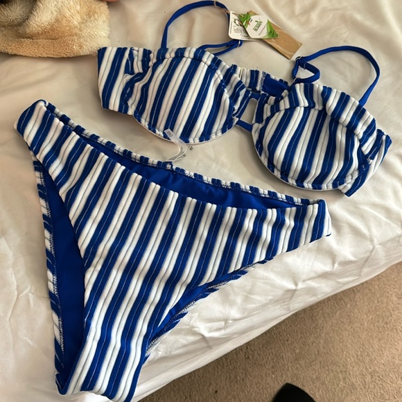 NWT bikini - Picture 2 of 7